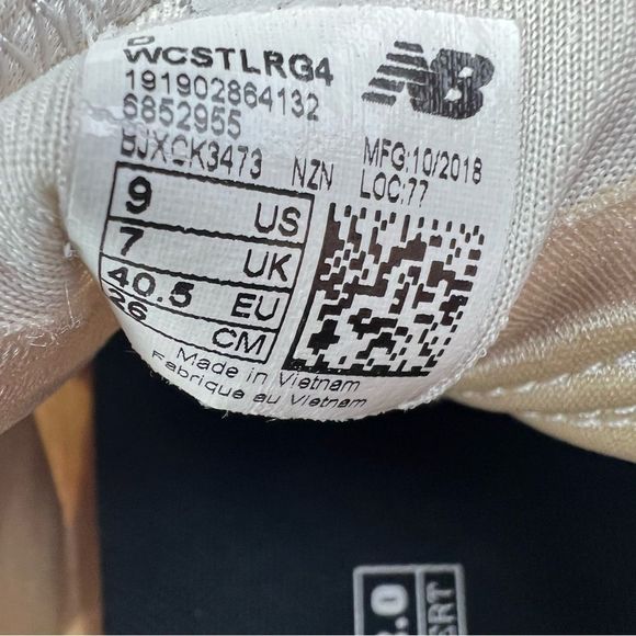 New Balance FuelCore Coast v4 Cream Running Shoe Women’s Size 9 WCSTLRG4 - Picture 8 of 8